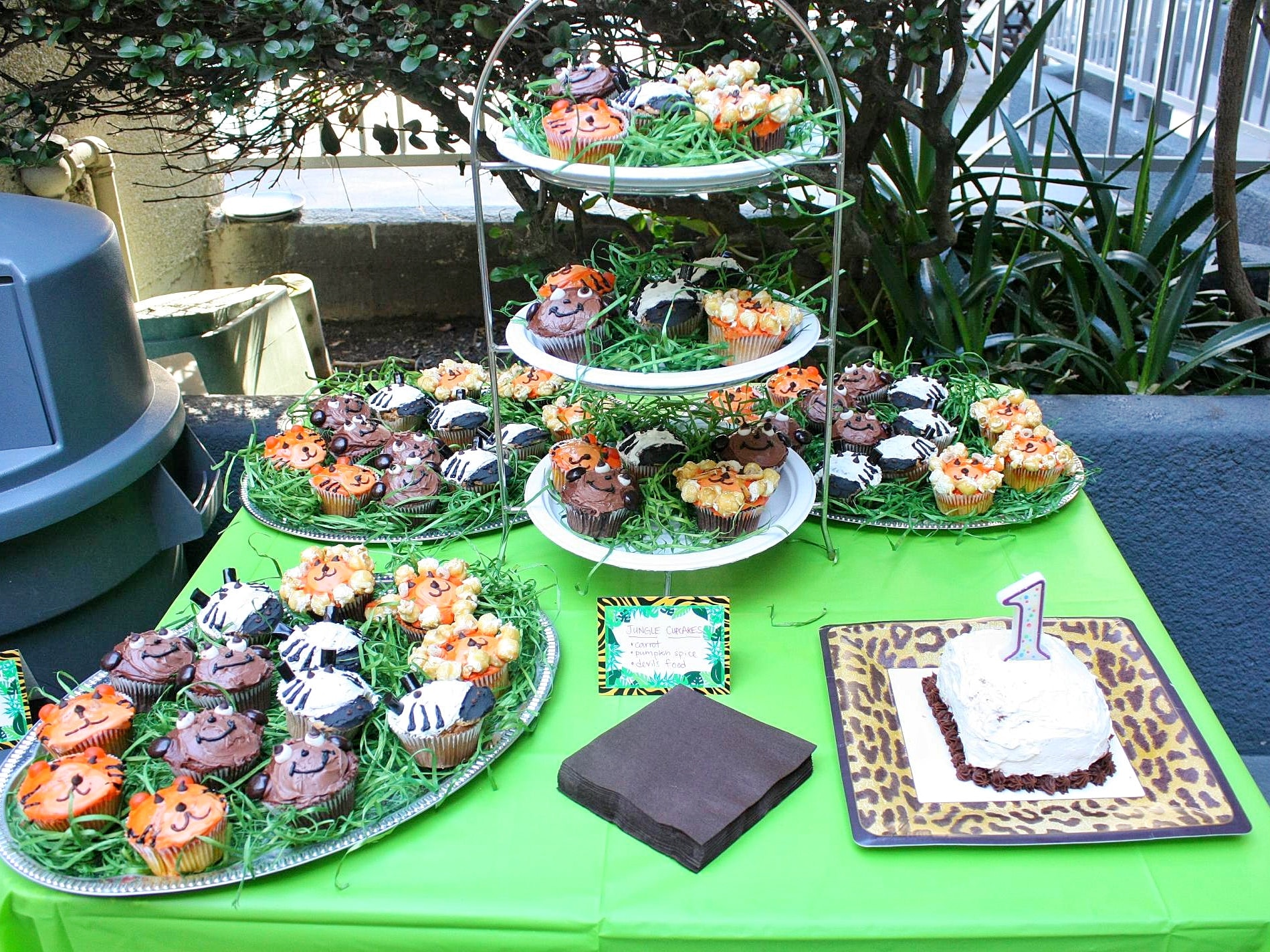 safari themed 1st birthday - dessert table
