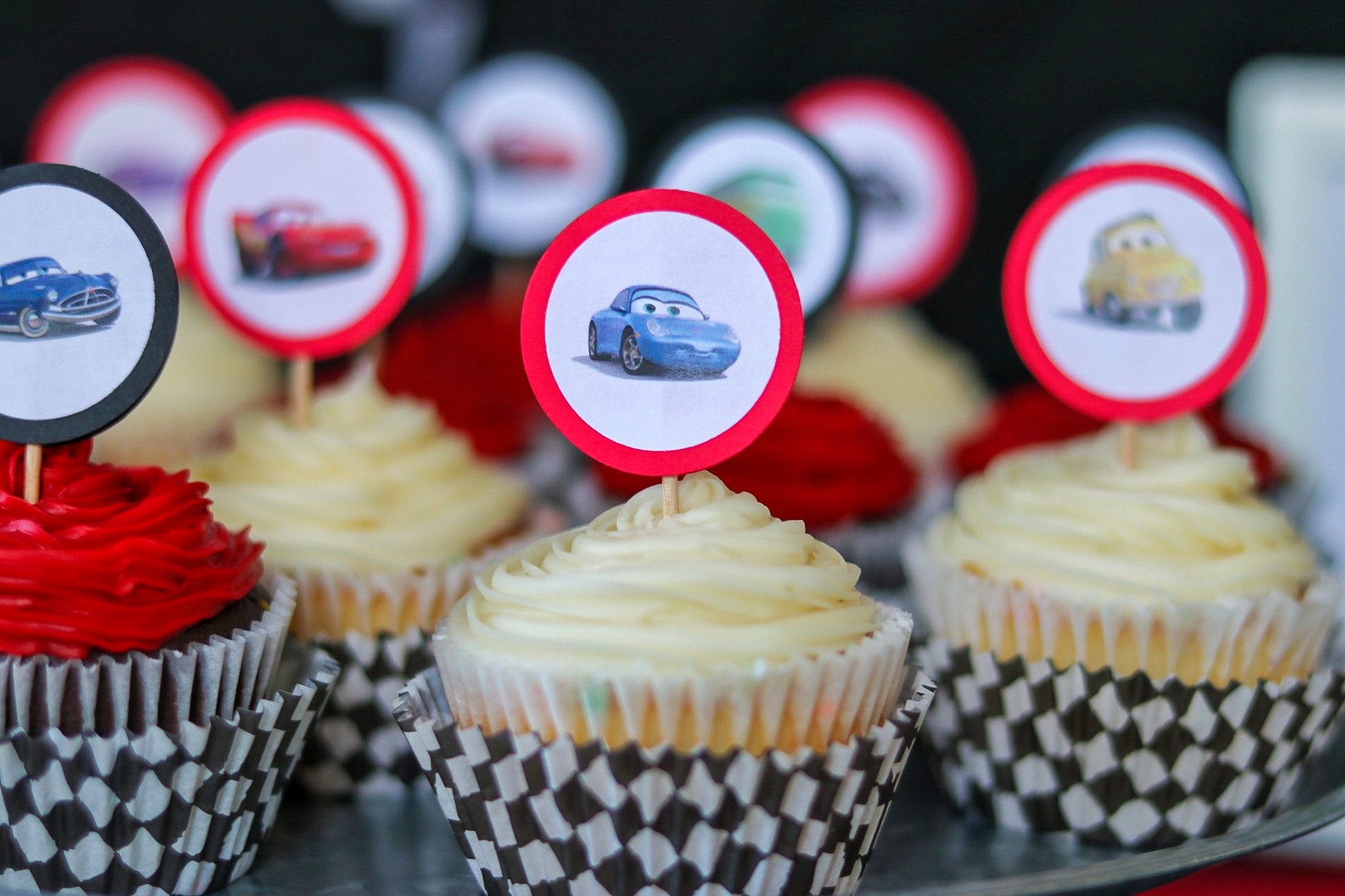 Disney Cars birthday printables - DIY cupcake toppers