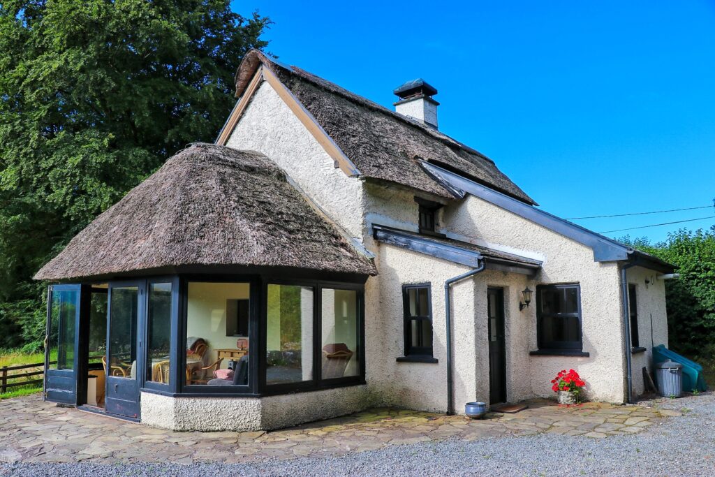 3 Bedroom Thatched Roof Cottage near Kenmare for a 7 day driving tour of Ireland