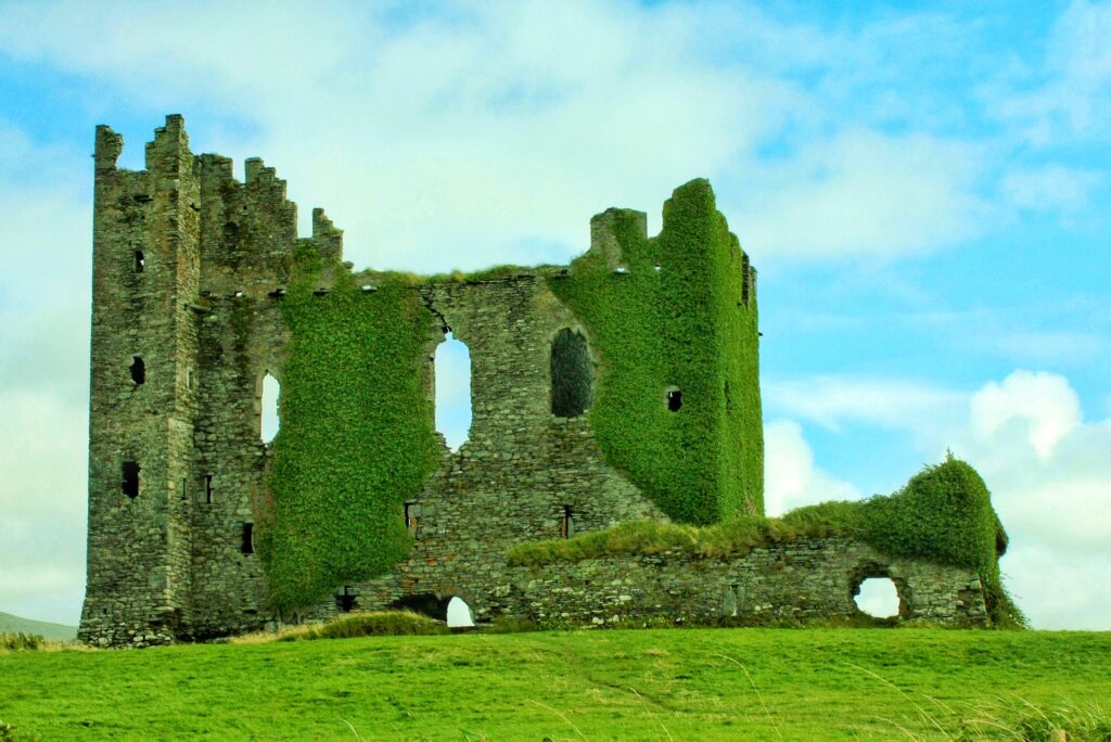 Ireland itinerary: The ruins of Ballycarbery Castle on the Ring of Kerry