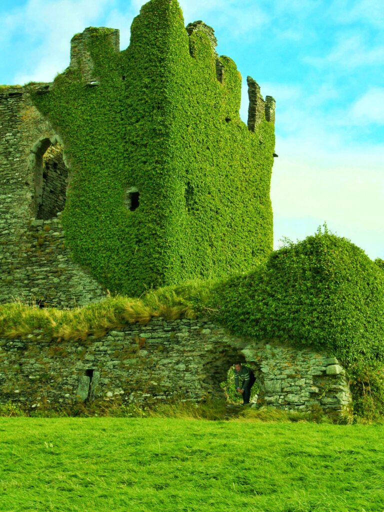 Ring of Kerry itinerary: Ballycarbery Castle in Cahersiveen
