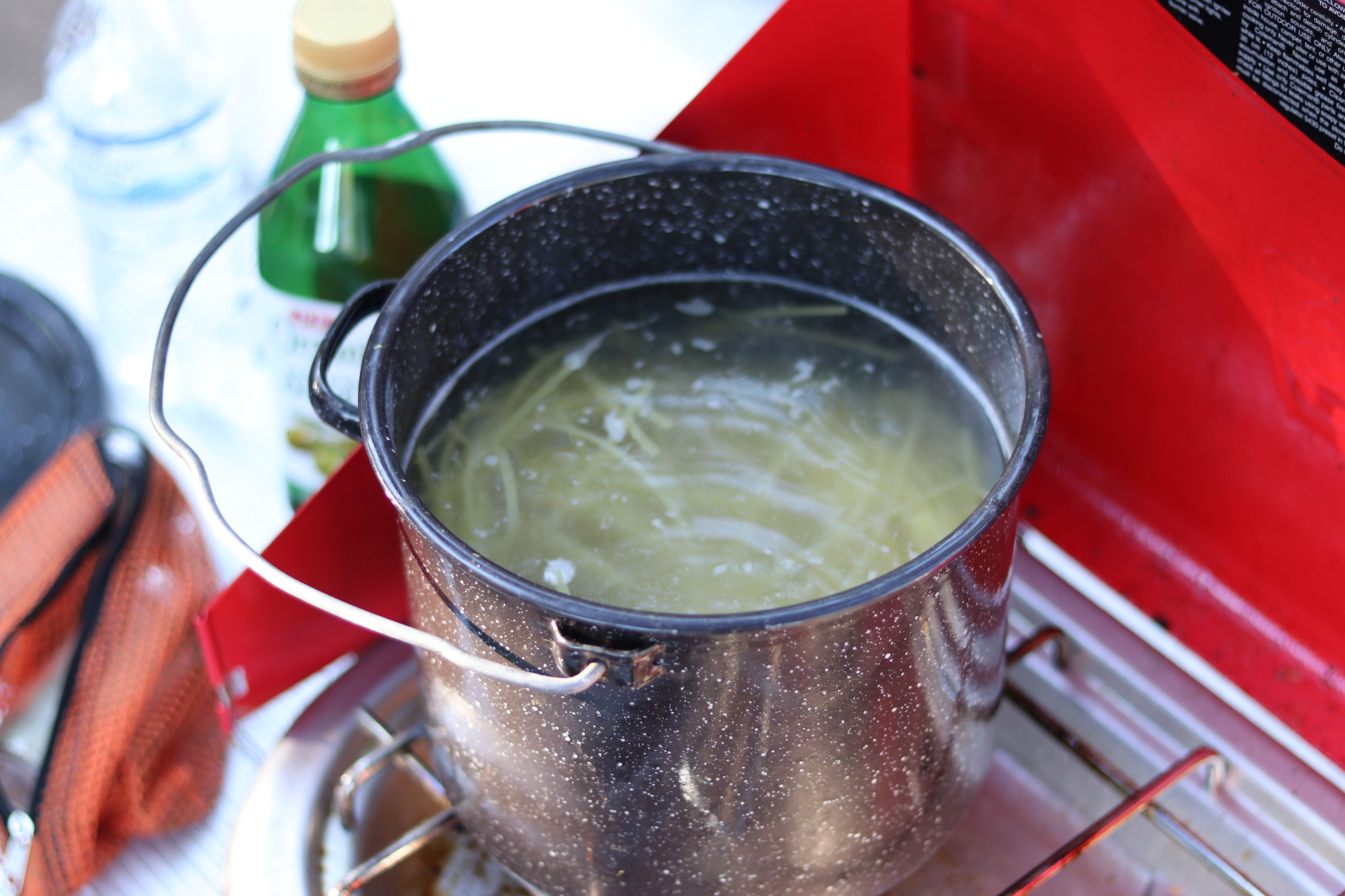 camping pasta recipe (food ideas for camping no refrigeration)