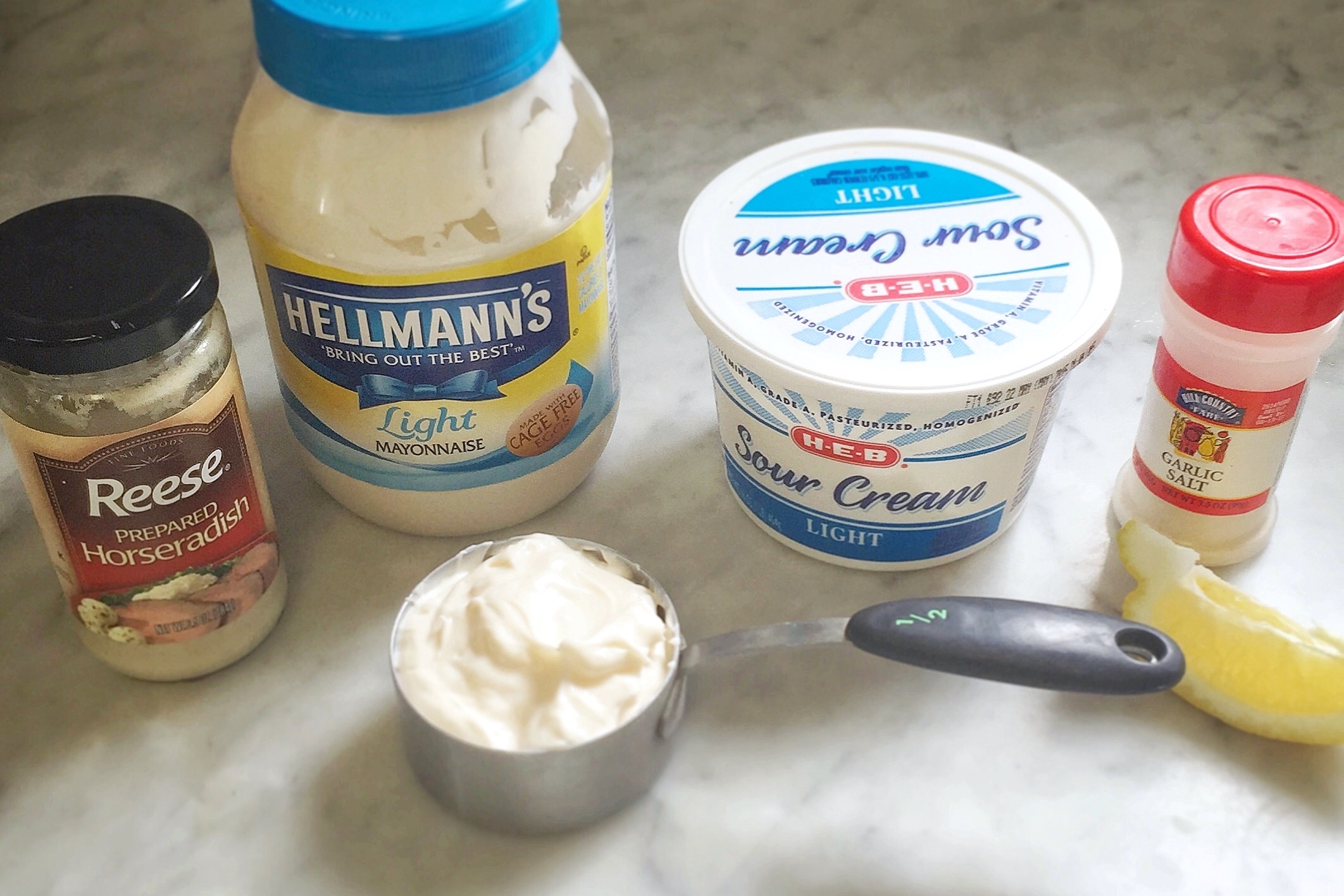 how to make homemade creamy horseradish sauce