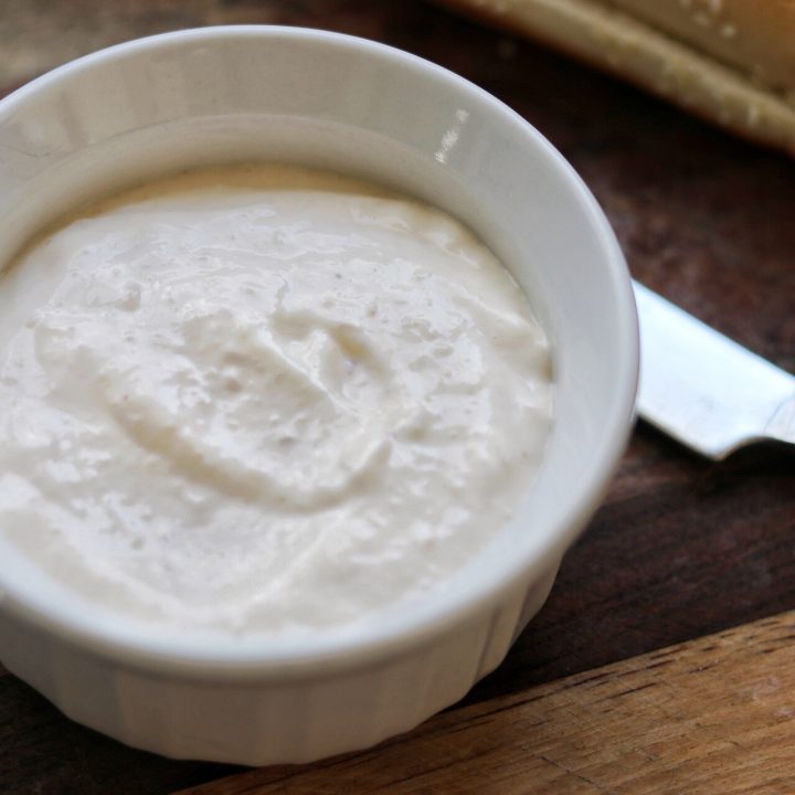 Creamy Horseradish Sauce recipe - Delicious for French dips and prime rib