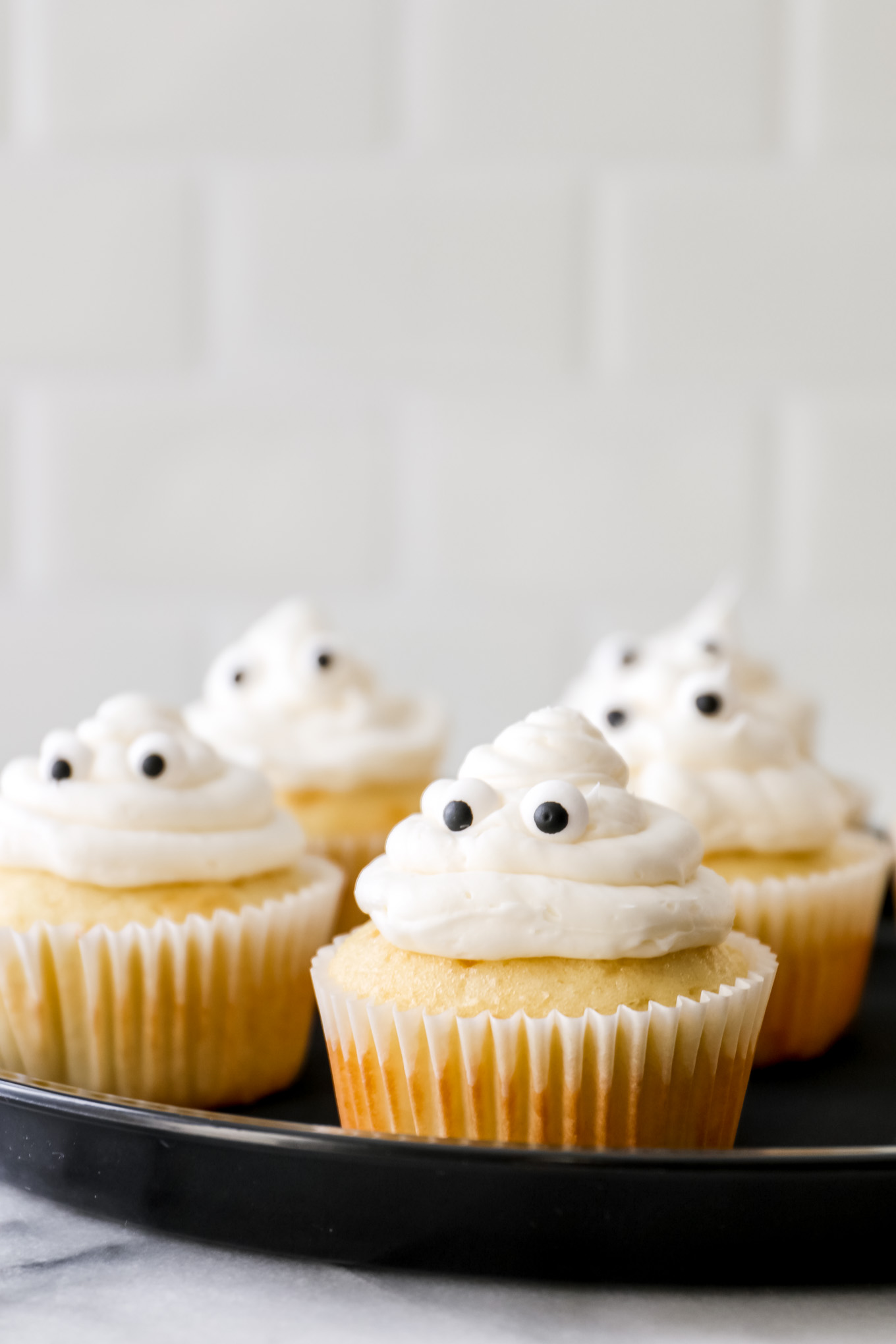 halloween birthday party ideas - easy ghost cupcakes