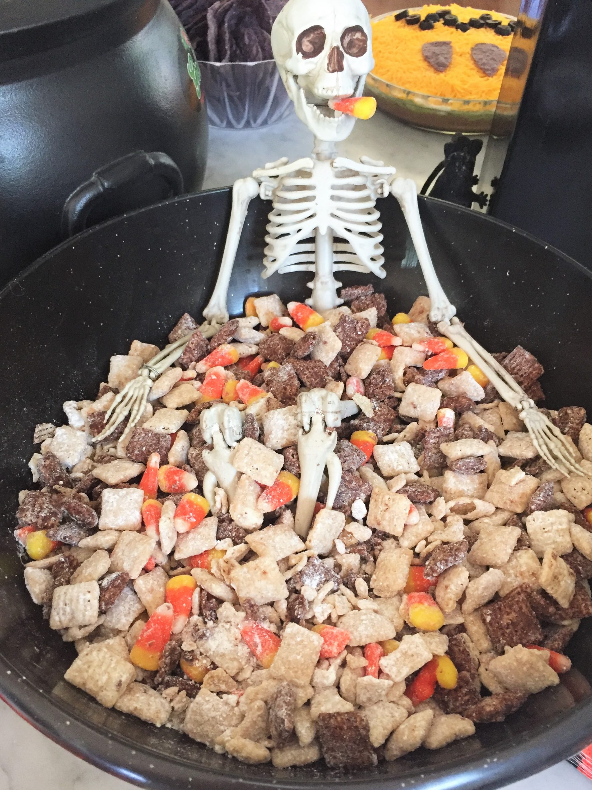 kid-friendly, fun (and not scary) Halloween food ideas for kids
