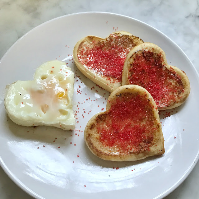 how to make a heart shaped pancake for valentine's day breakfast