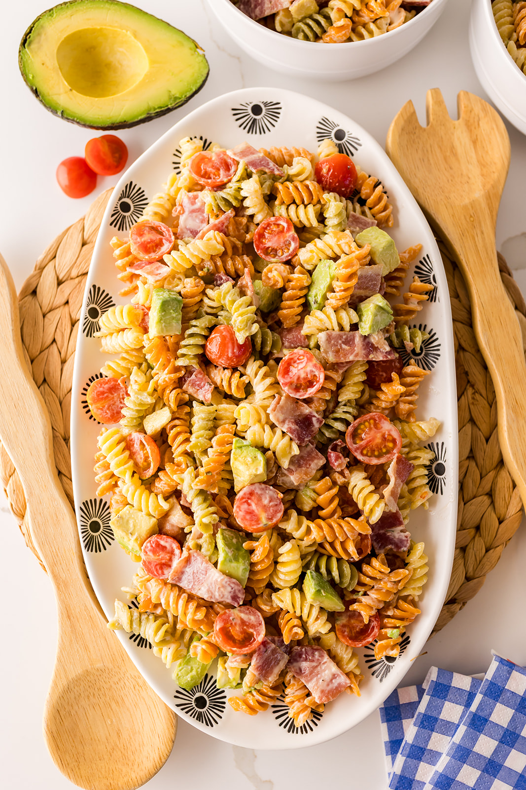 pasta salad with ranch dressing and bacon