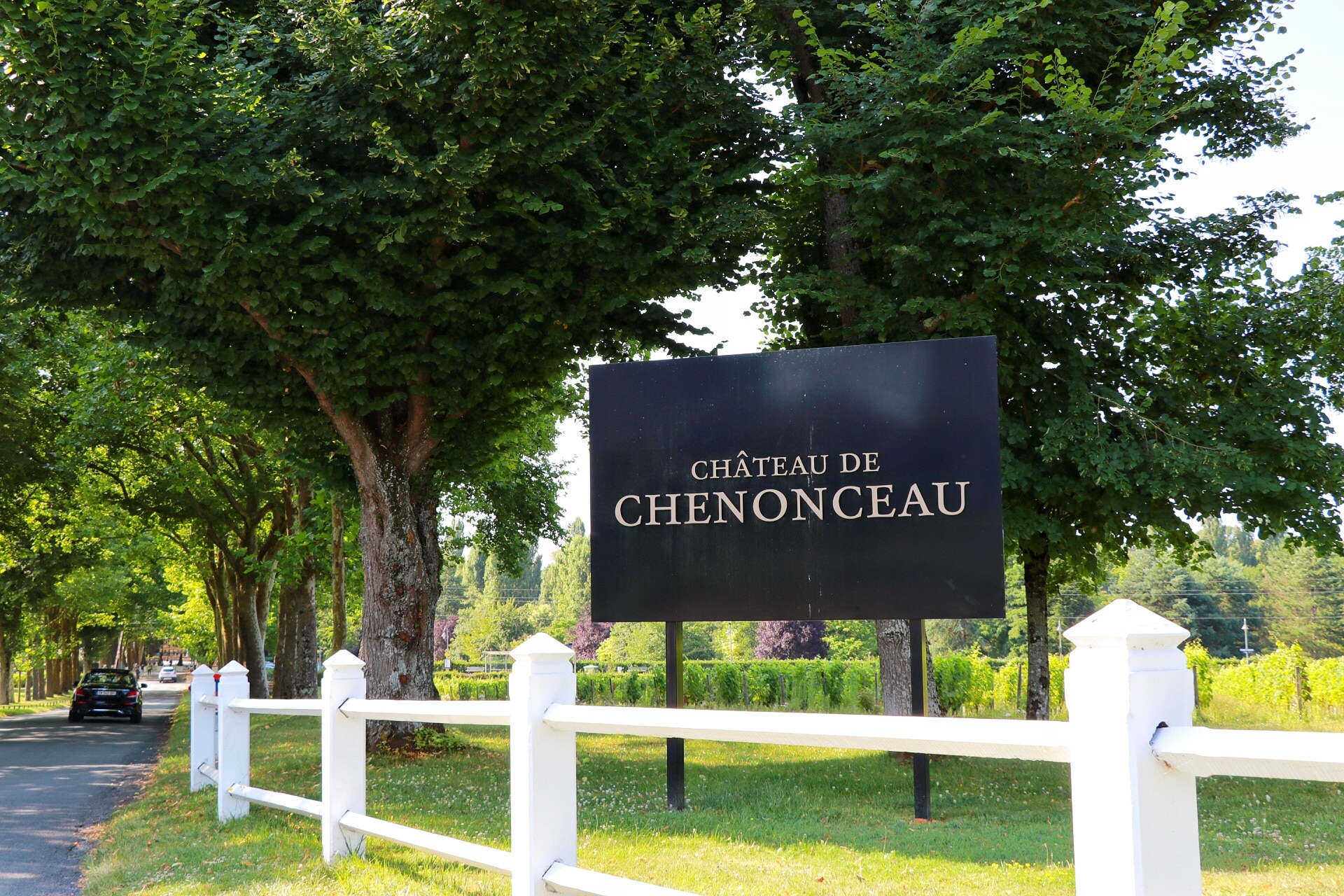 Scenic Chateaux Loire Valley road trip: Château de Chenonceau