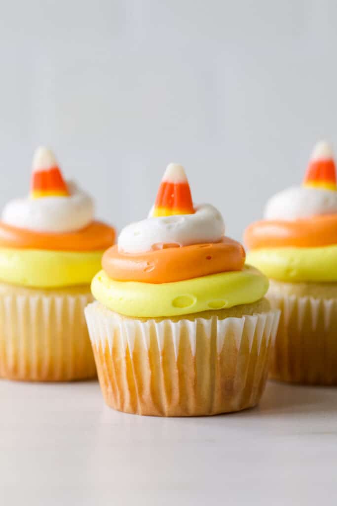 Easy Halloween Cupcake Ideas: Candy Corn Cupcakes