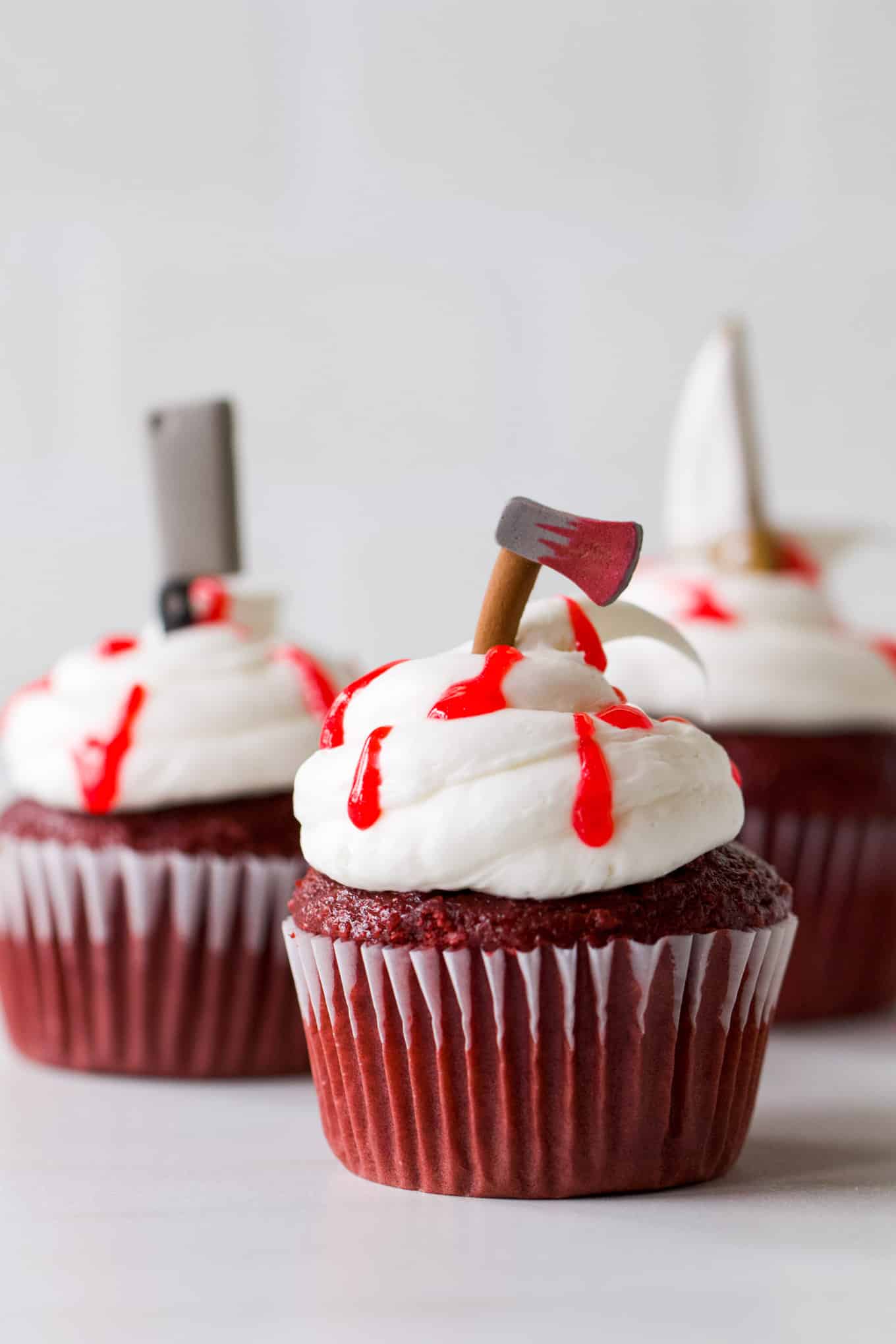 Easy Halloween Cupcake Ideas: Slasher Cupcakes