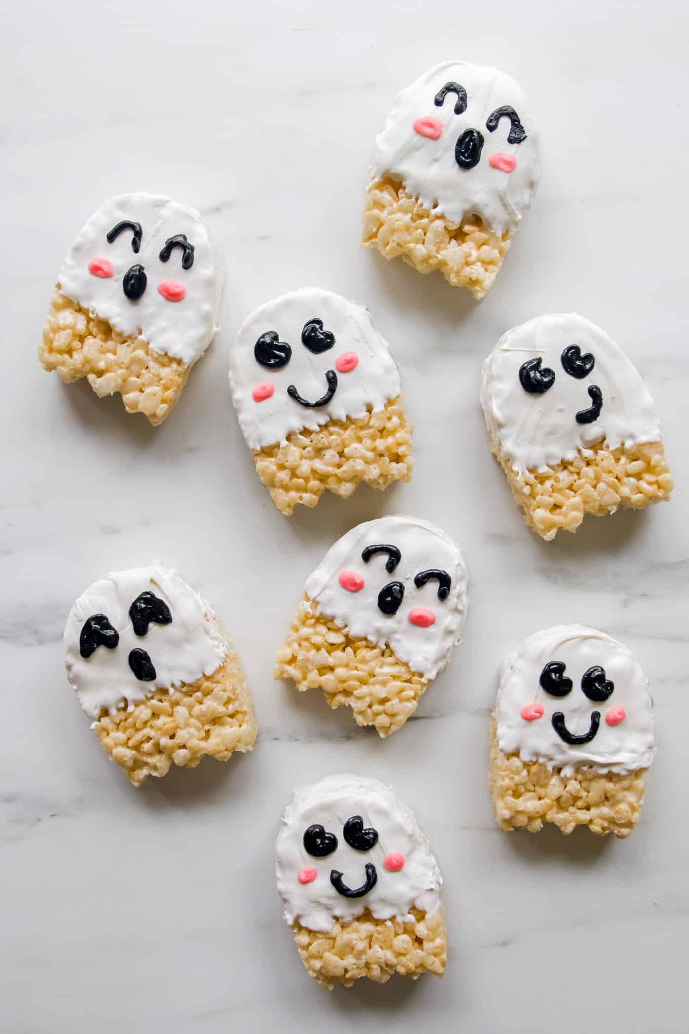 Easy Halloween food ideas for kids: Cute Ghost Rice Krispie Treats