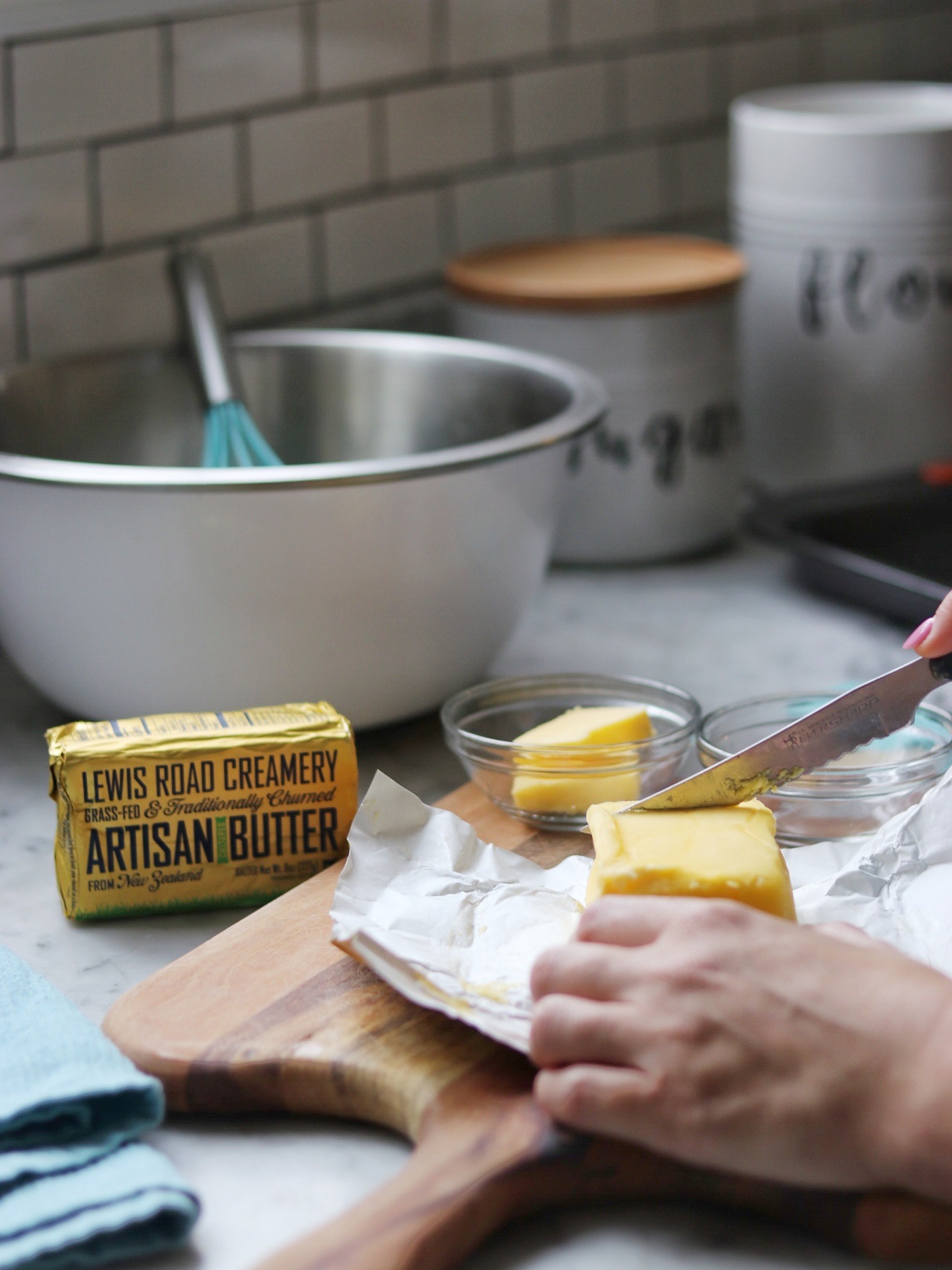 how to make buttery buttermilk biscuits