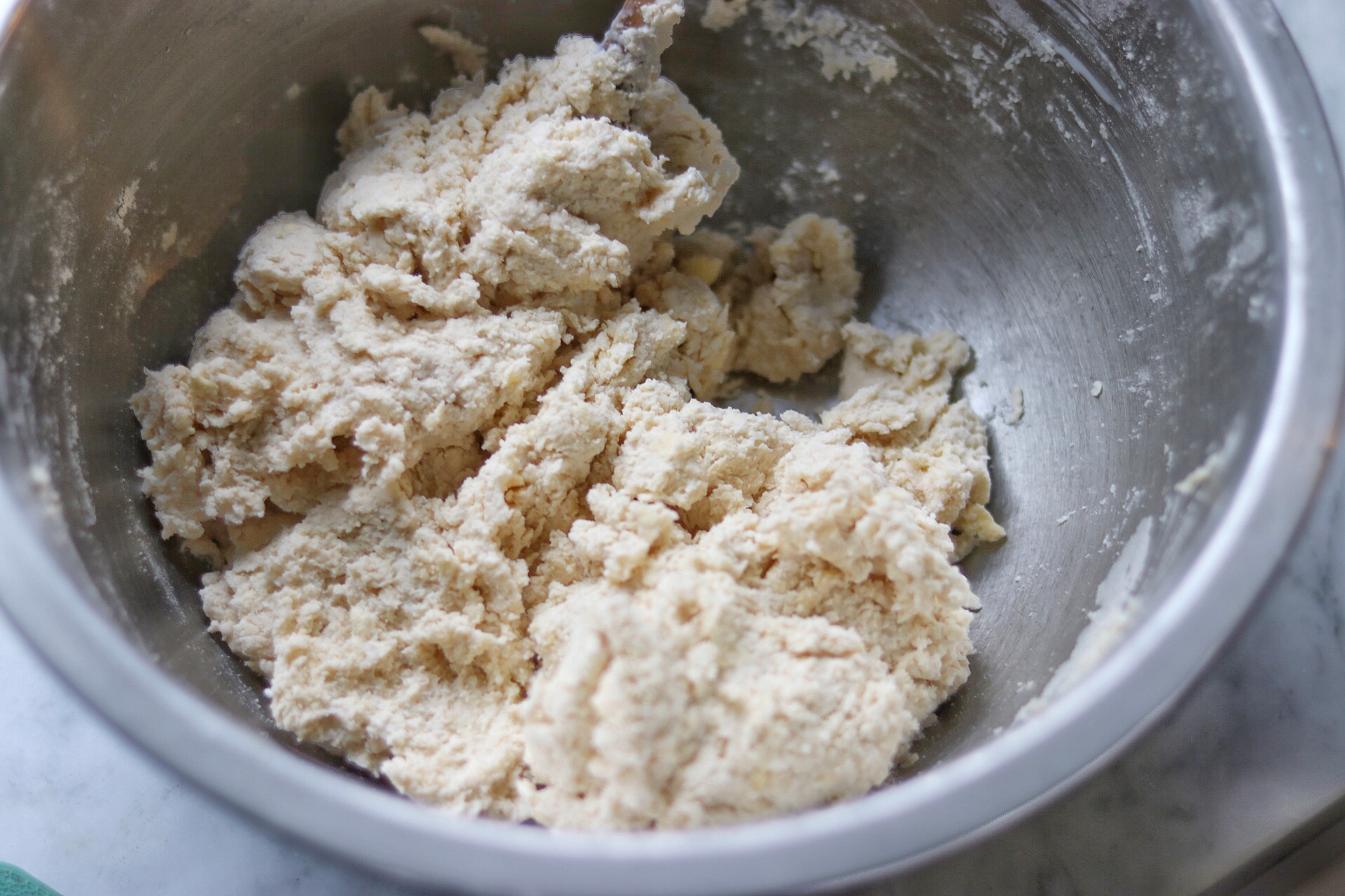 how to make buttery buttermilk biscuits