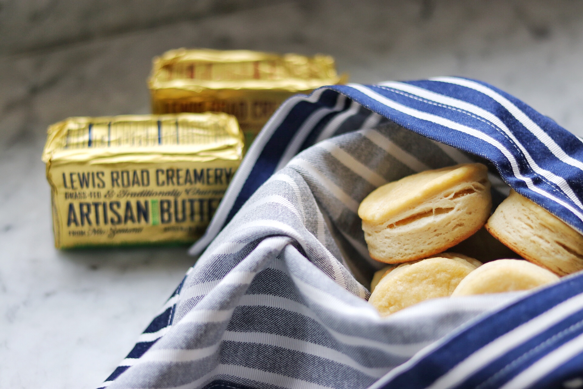 buttery buttermilk biscuits