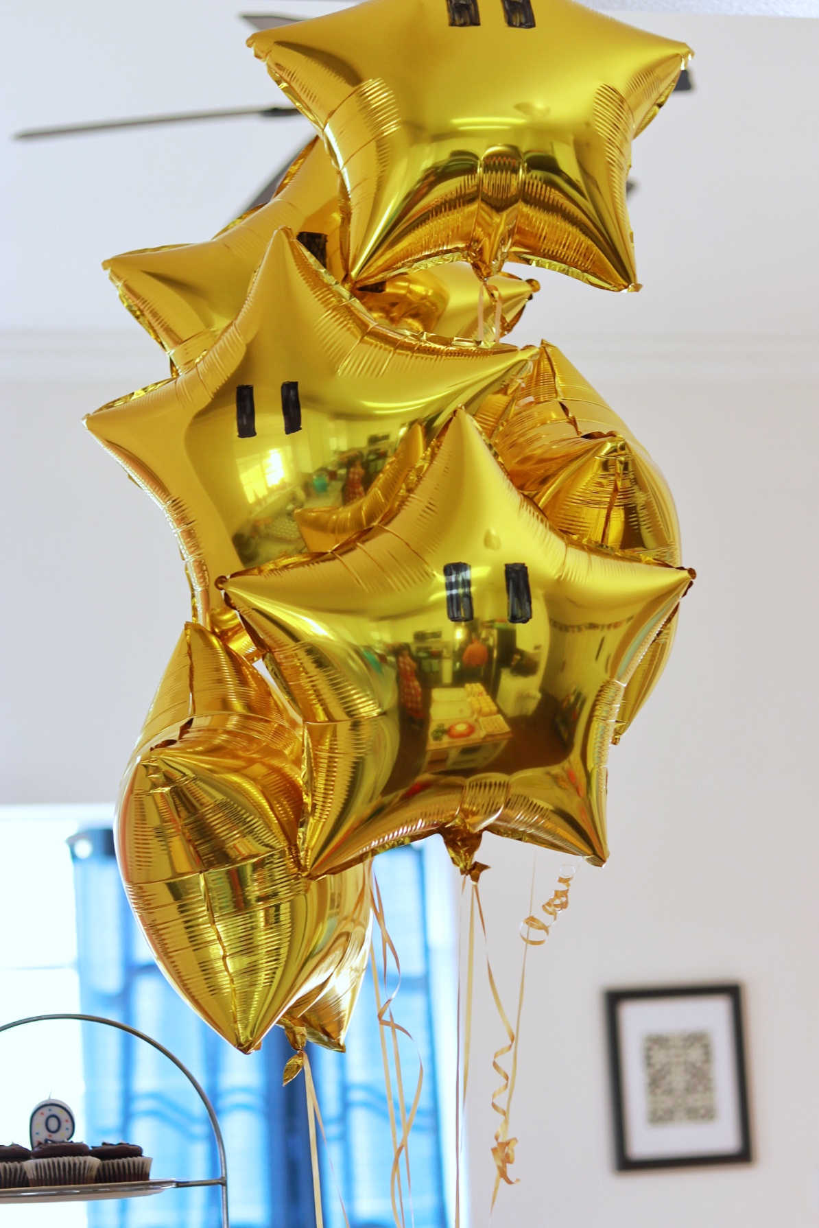 mario birthday party star balloons