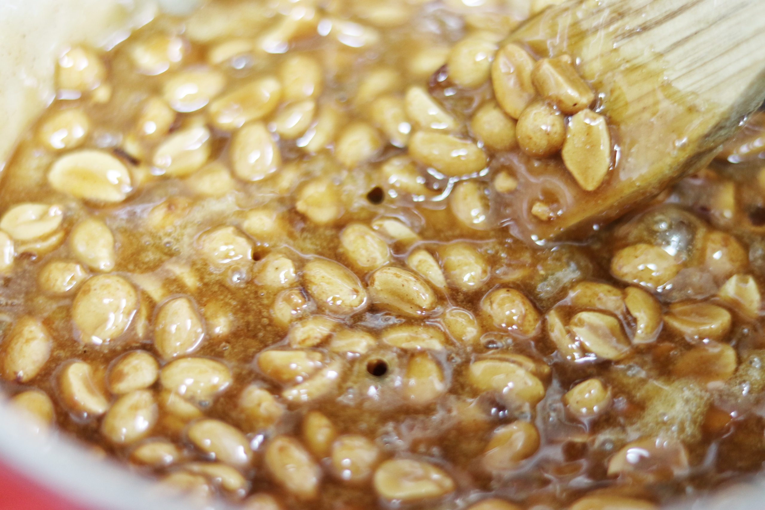 spicy peanut brittle recipe