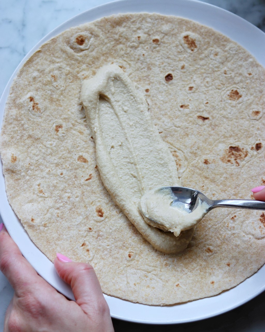 how to make a hummus chicken wrap