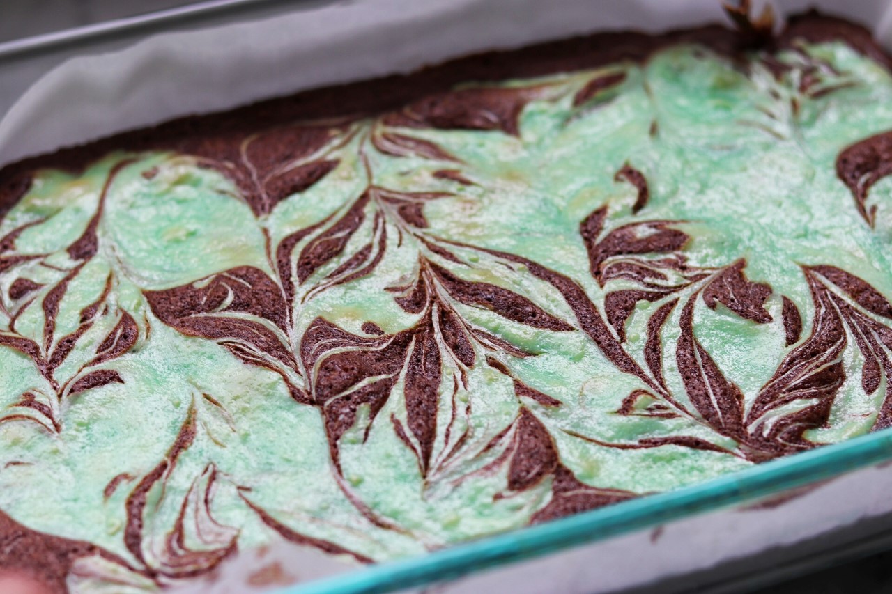 mint swirl brownies for st. patrick's day