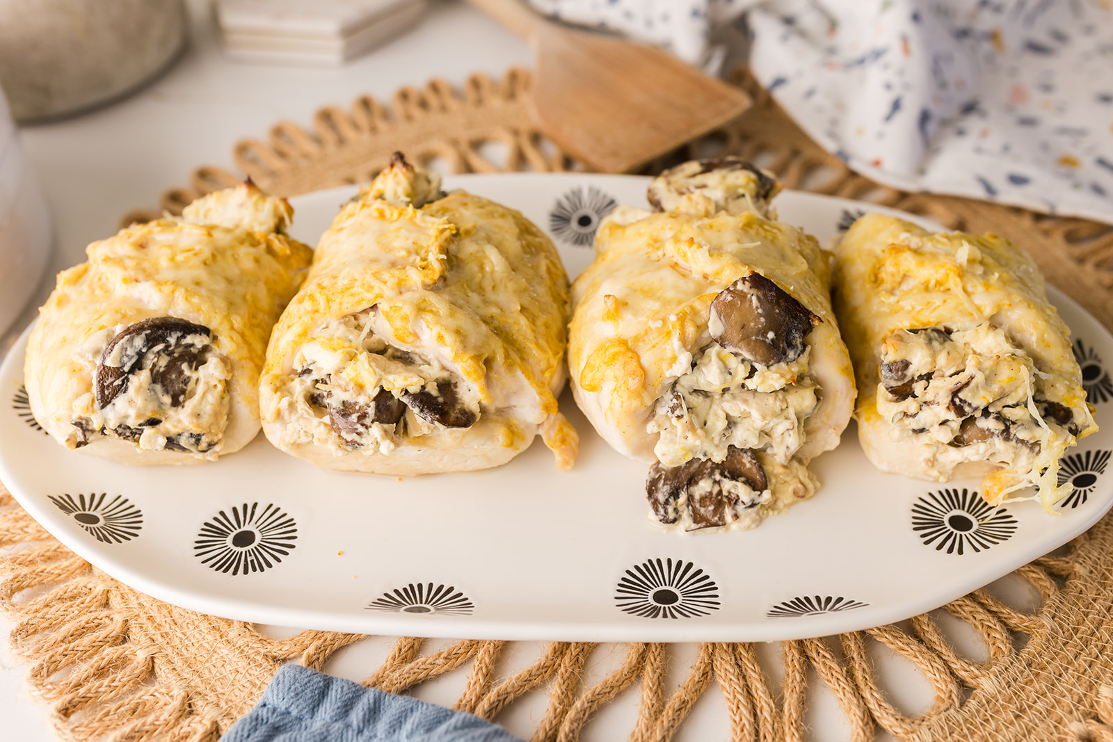 keto mushroom stuffed chicken