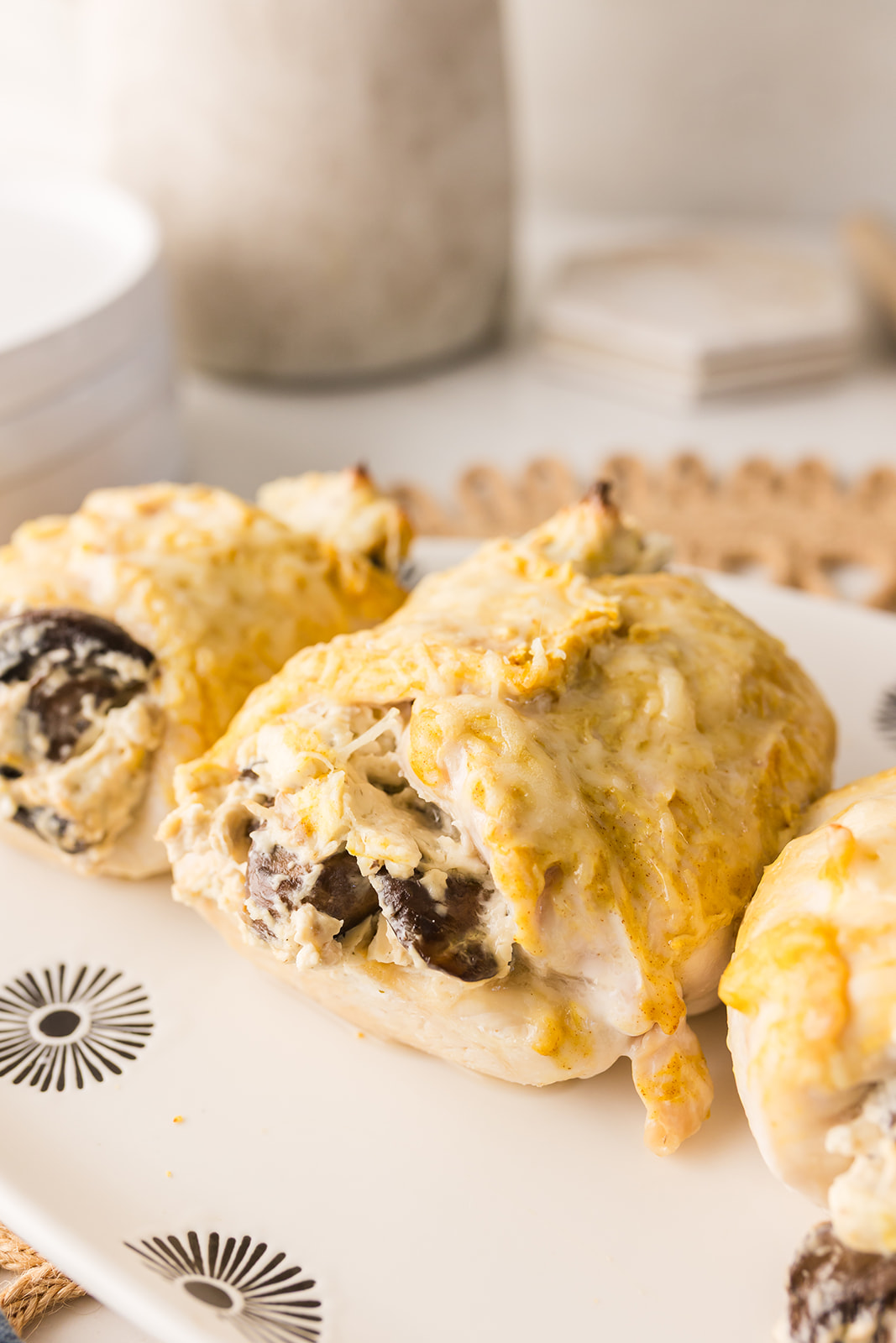 keto stuffed chicken breast recipes