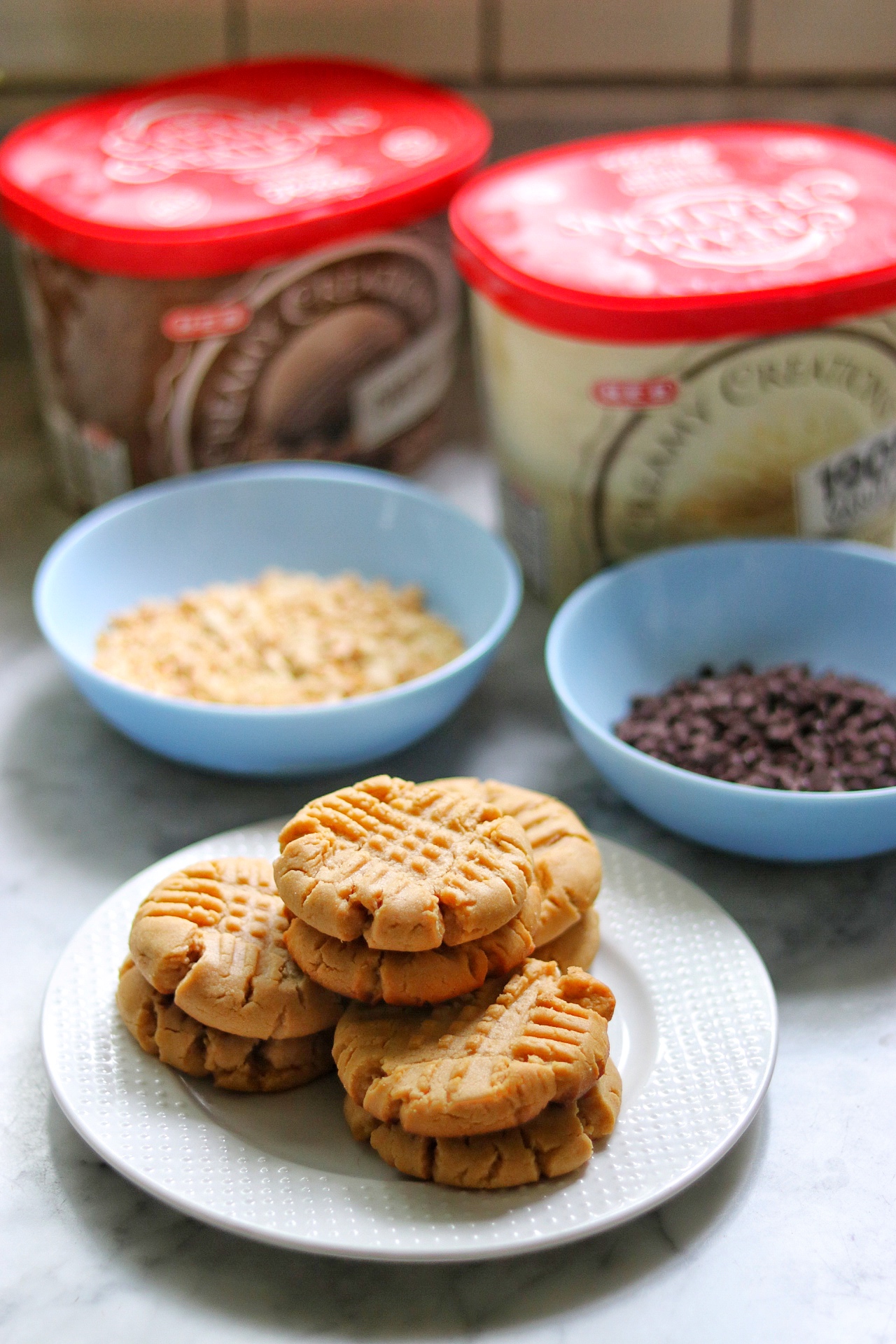 how to make Peanut Butter Cookie Ice Cream Sandwiches