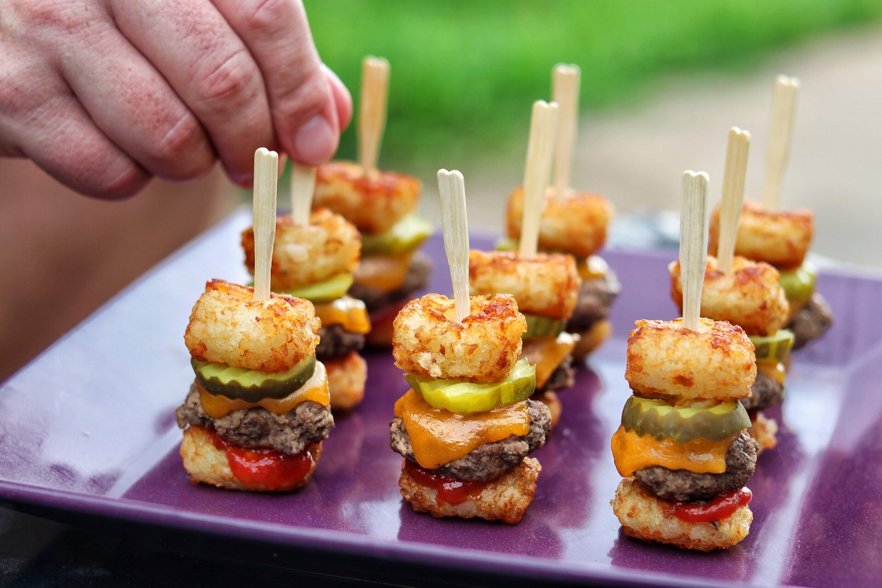 summer snack idea: Tater Tot Mini Cheeseburger Bites