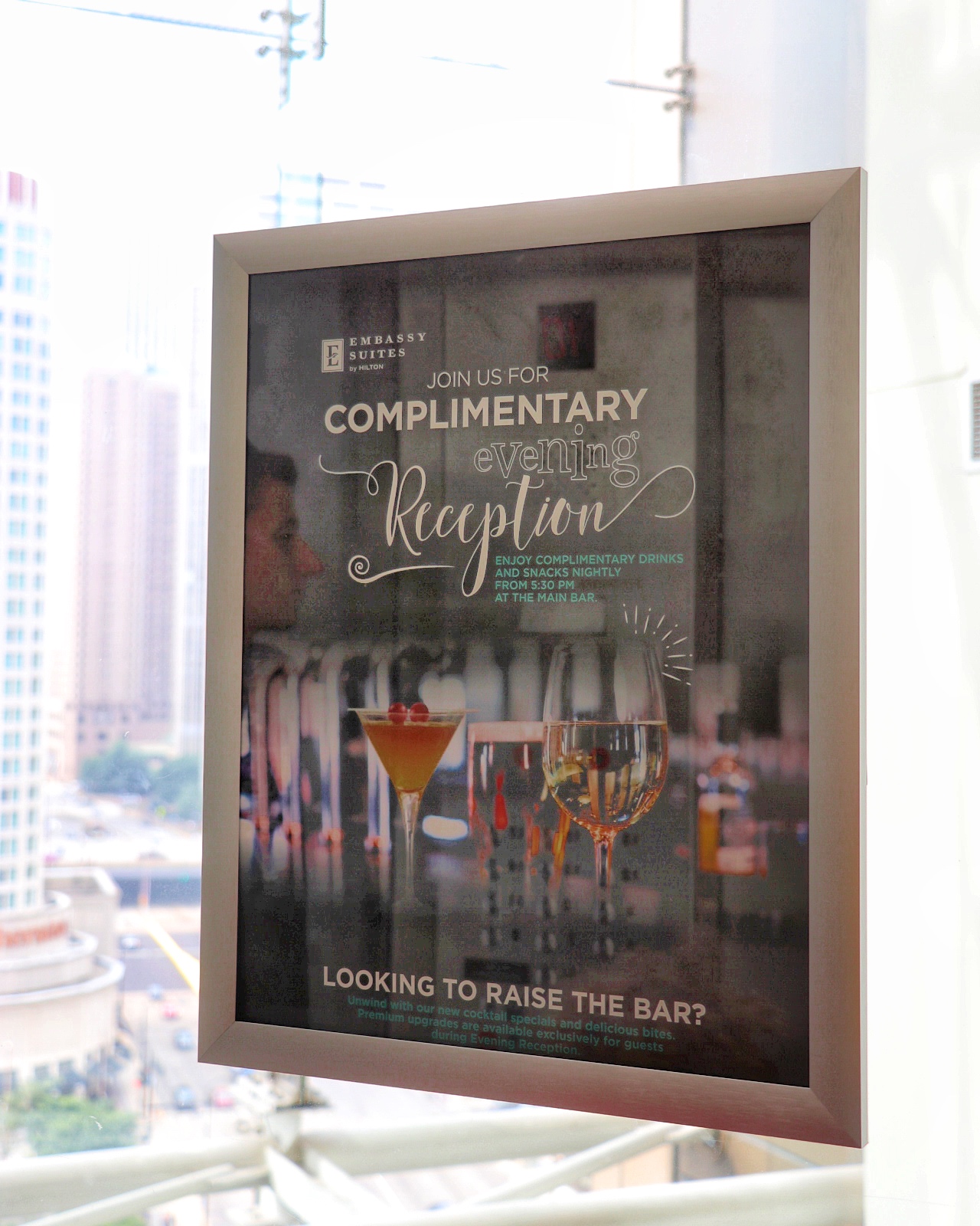 complimentary evening reception at embassy suites chicago magnificent mile
