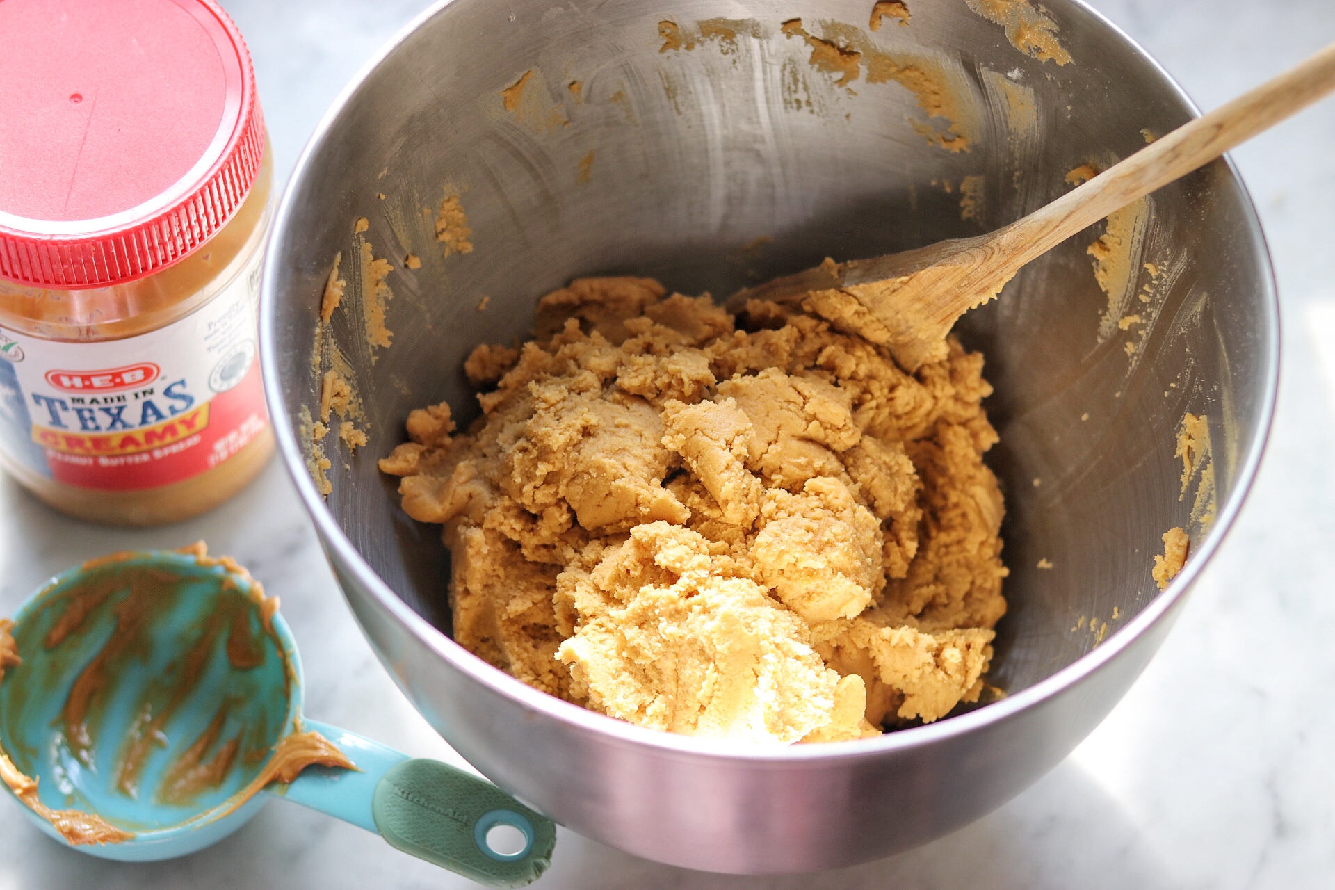 chewy peanut butter cookies