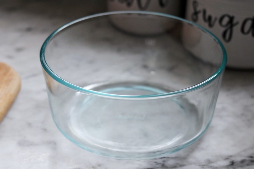 must-have accessories for your Instant Pot: 7-cup glass Pyrex dish for pot in pot recipes