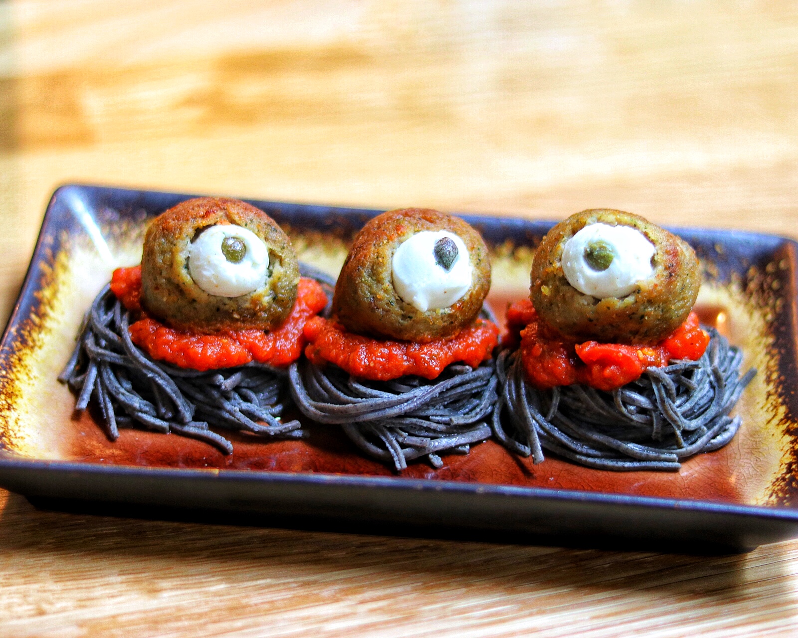 Spooky Spaghetti with Eyeball Meatballs (Halloween food ideas)
