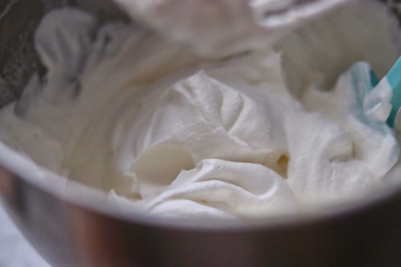 Easy fall dessert recipe ideas: Autumn Spice Dark Chocolate Mousse with homemade whipped cream