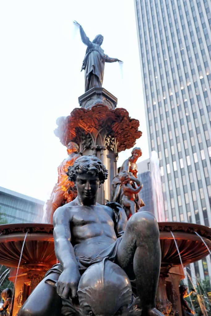 Things to do with kids in Downtown Cincinnati: Fountain Square