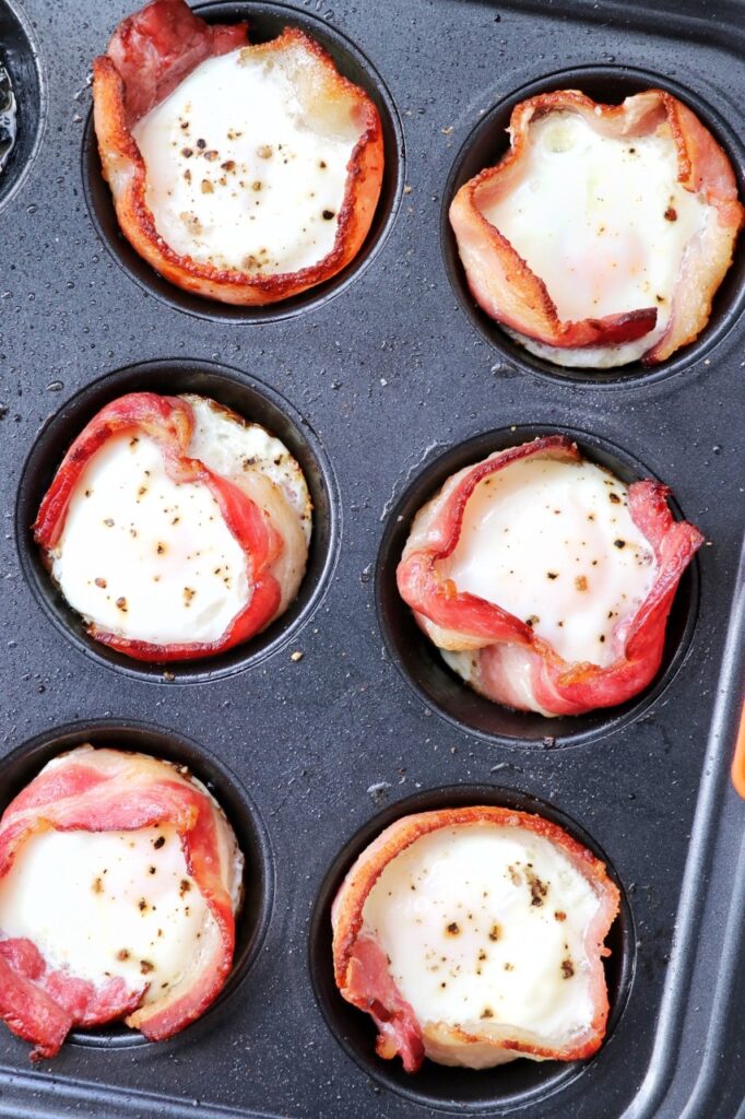 Easy Baked Bacon and Egg Bites - perfect family-friendly easy breakfast for meal prepping
