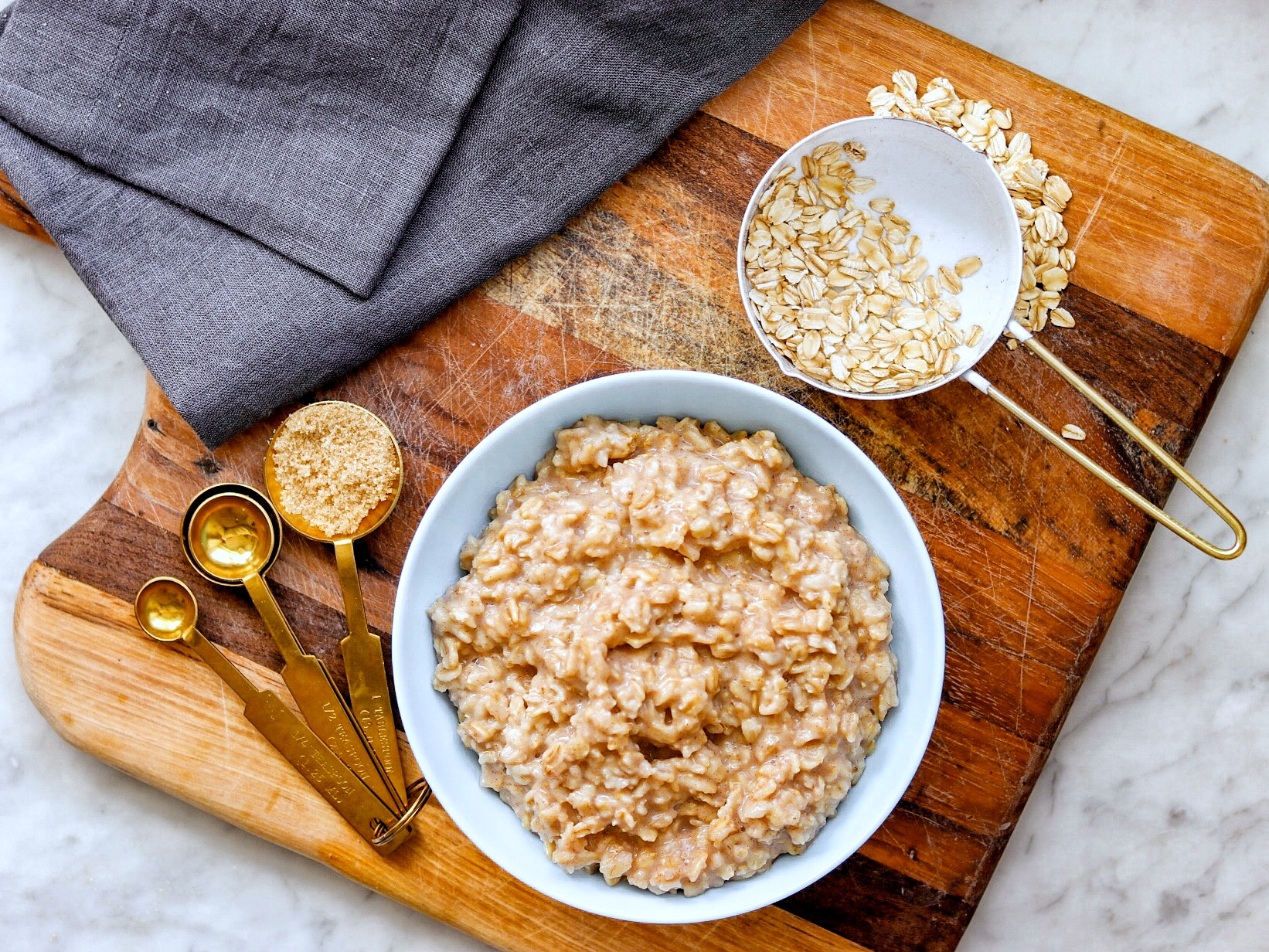 5-Ingredient Cinnamon and Brown Sugar Instant Pot pot in pot Oatmeal recipe