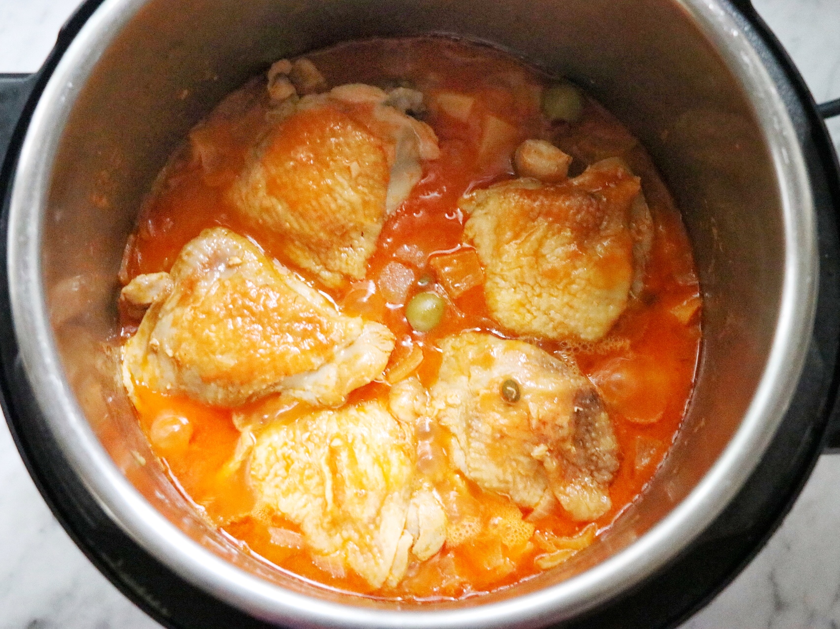 Instant Pot Estofado de Pollo (Puerto Rican chicken stew, or pollo guisado)