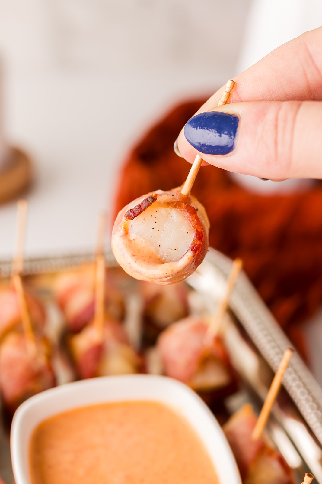 Air Fryer Bacon-Wrapped Scallops with Sriracha Mayo dipping sauce