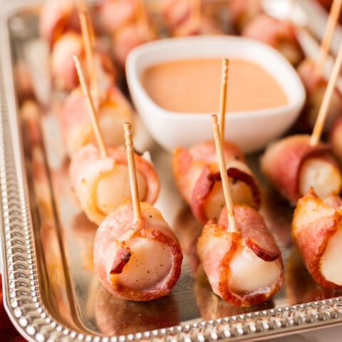 Air Fryer Bacon-Wrapped Scallops with Sriracha Mayo dipping sauce