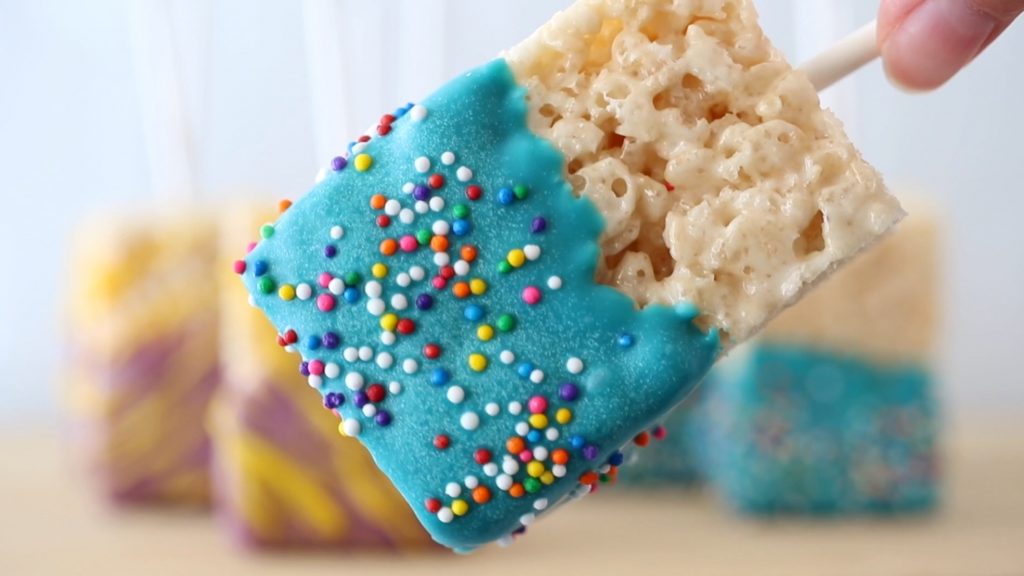 candy melt recipes: dipped rice krispie treats