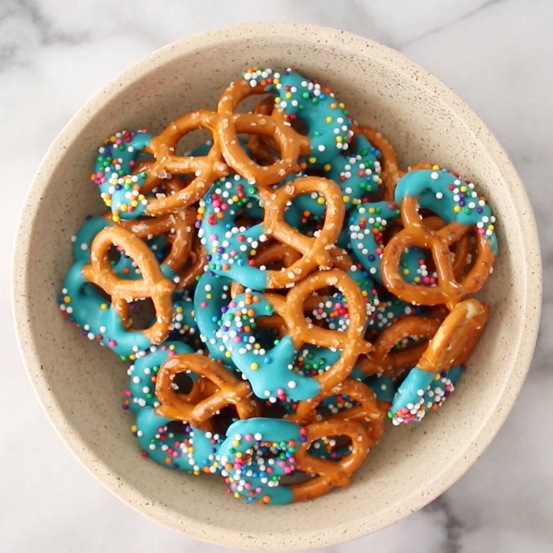 ideas for candy melts: dipped pretzels