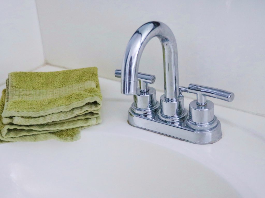 How to Green Your Bathroom: Easy, Eco-Friendly Swaps for a more sustainable bathroom