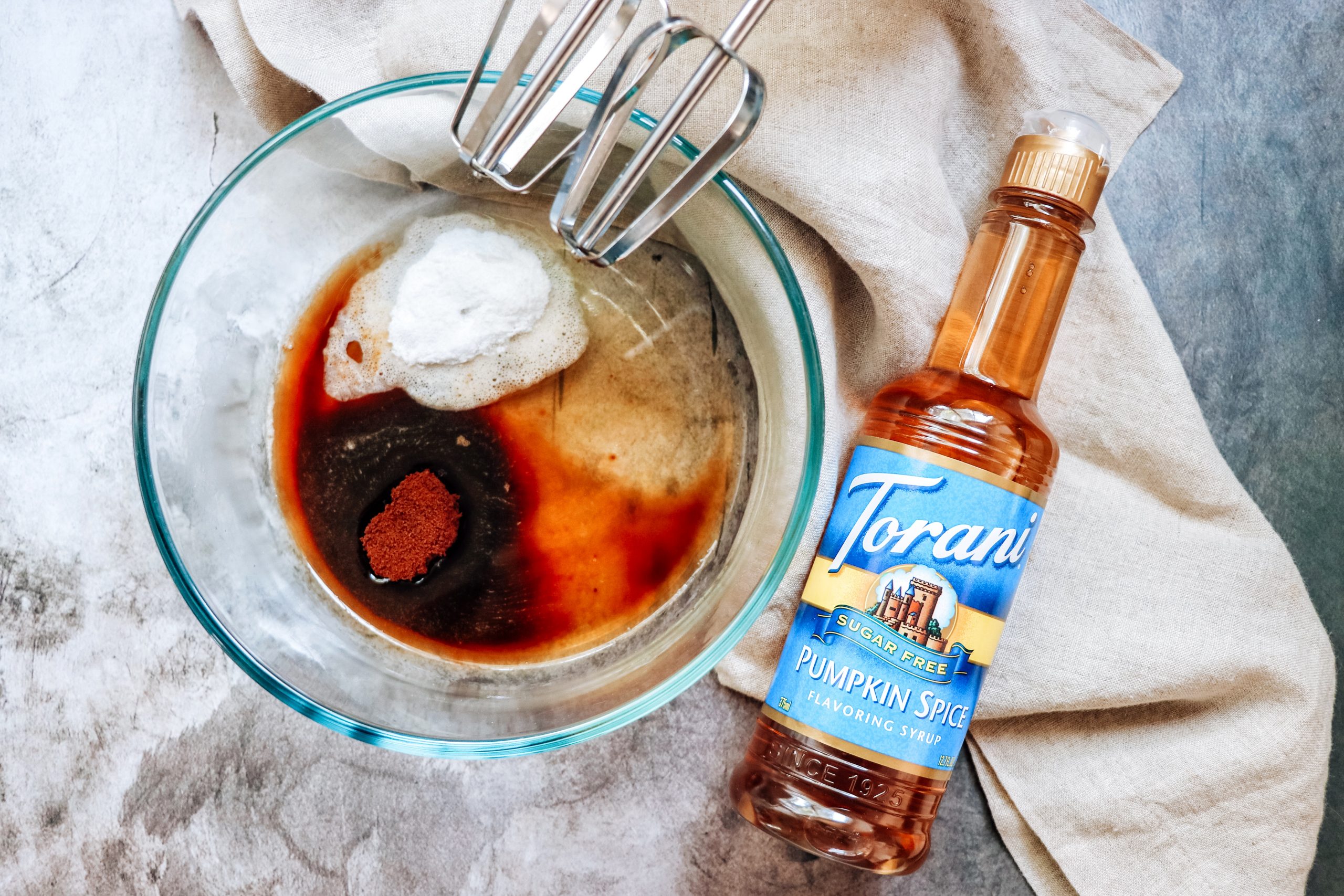 low carb dalgona coffee recipe (sugar free pumpkin spice whipped coffee)