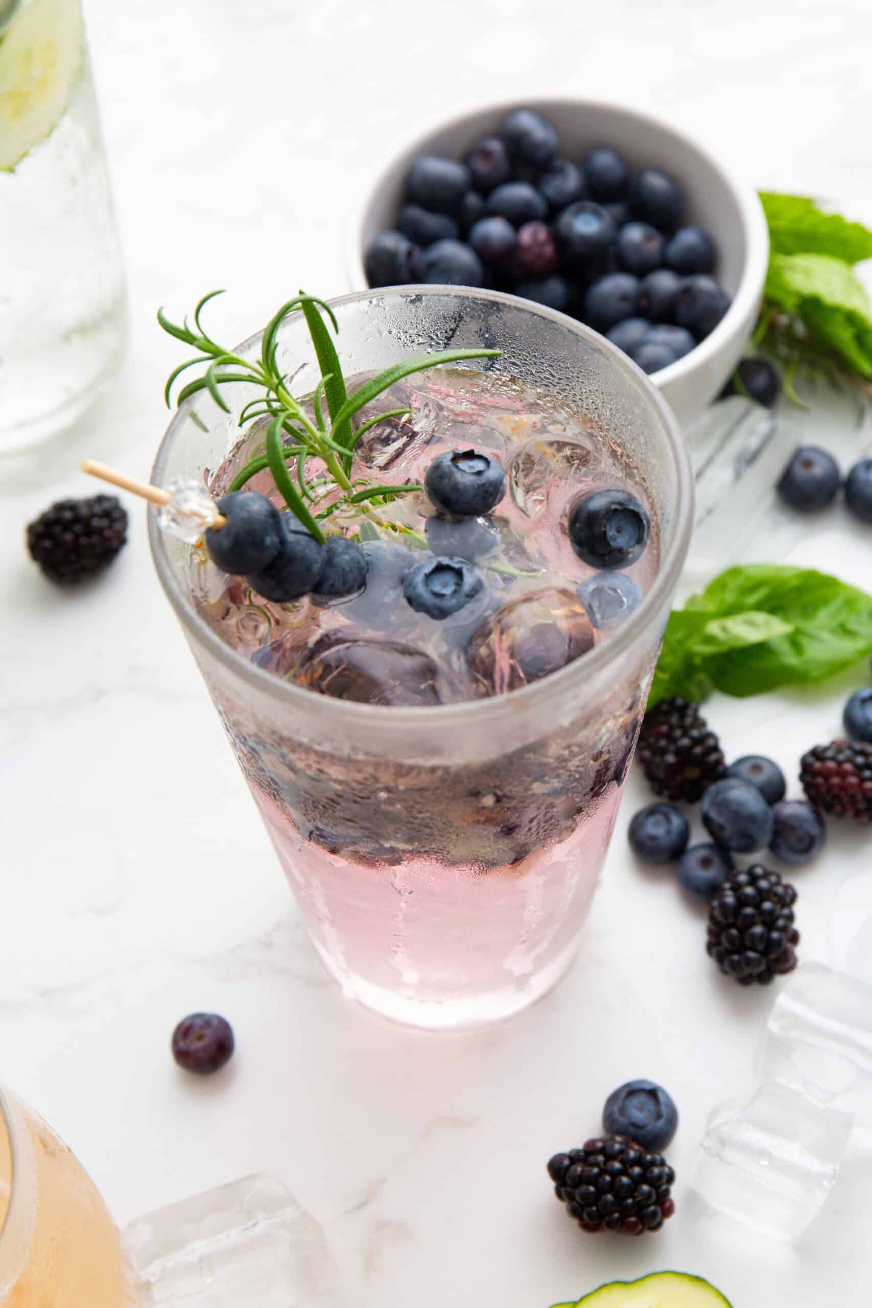 mocktails with rosemary: blueberry mocktail