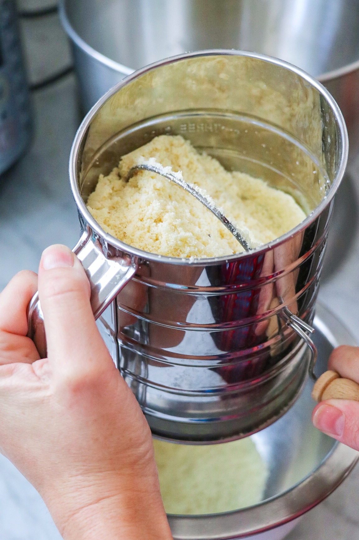 how to make fluffy gluten-free muffins