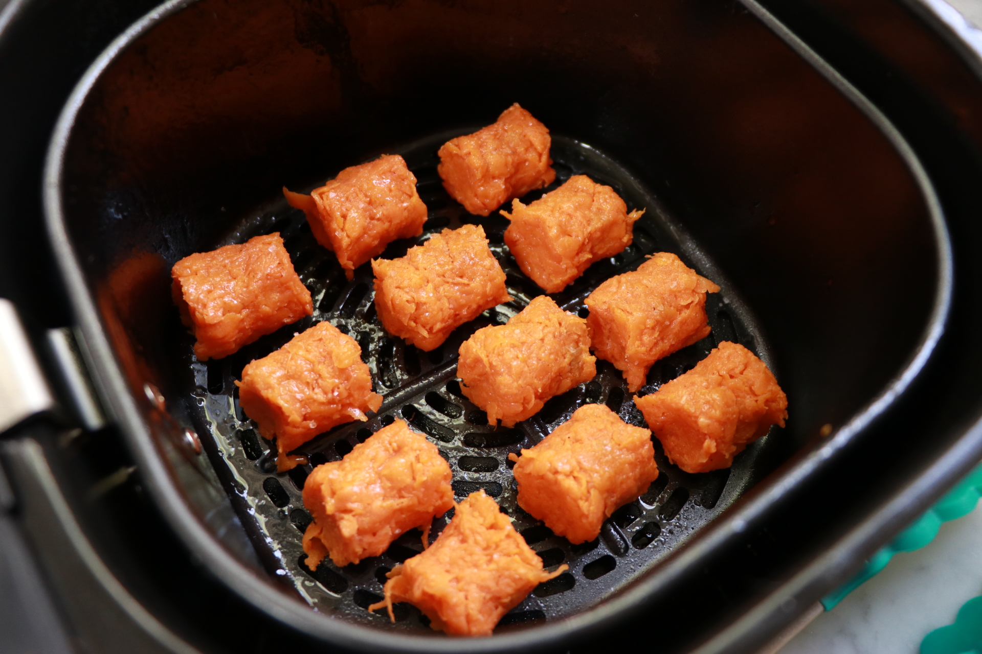 how to make air fryer sweet potato puffs 