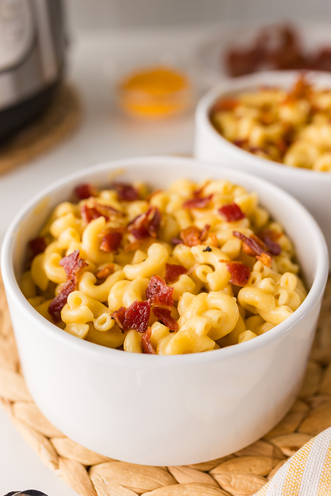 Recipe for Instant Pot mac and cheese with bacon