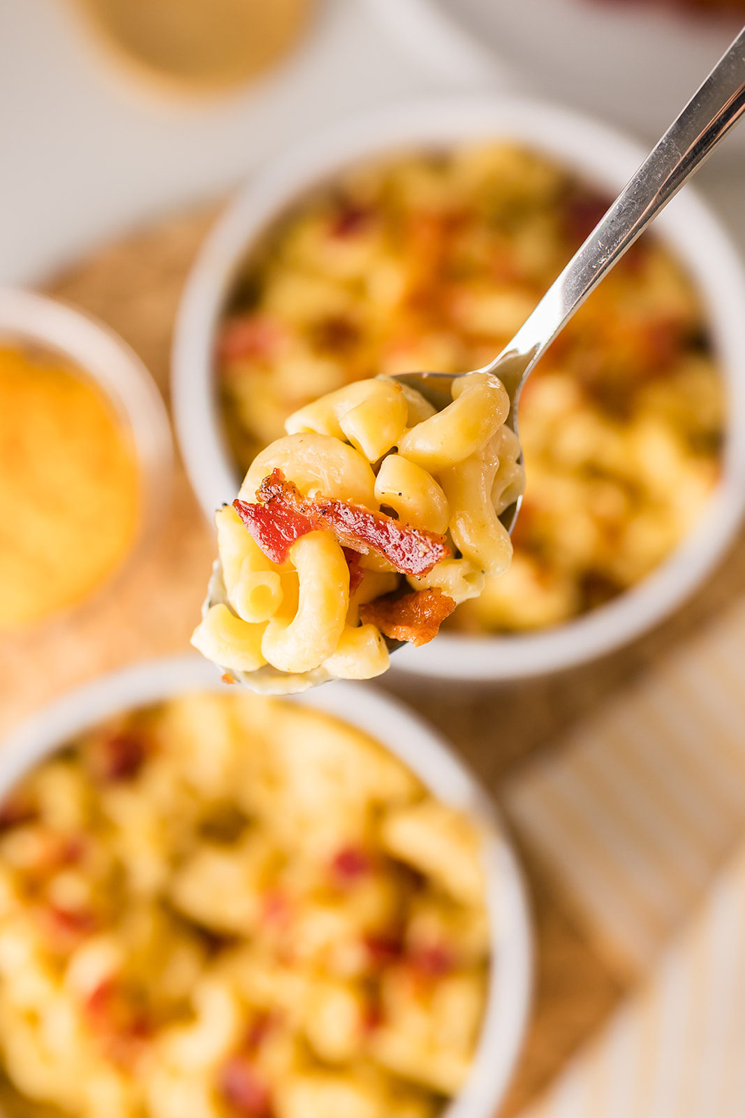 Creamy Instant Pot Bacon Mac and Cheese