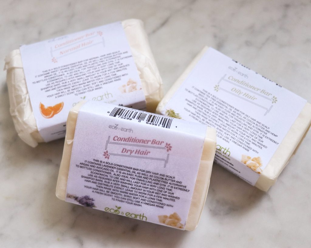 solid conditioner bars from Eco & Earth - eco-friendly swaps