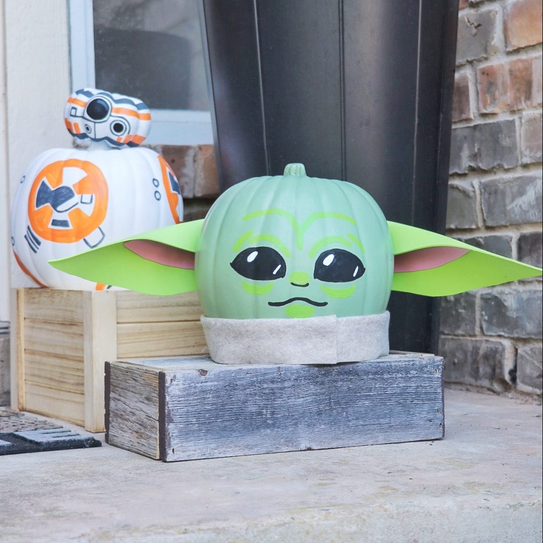 BB-8 and Baby Yoda pumpkin crafts