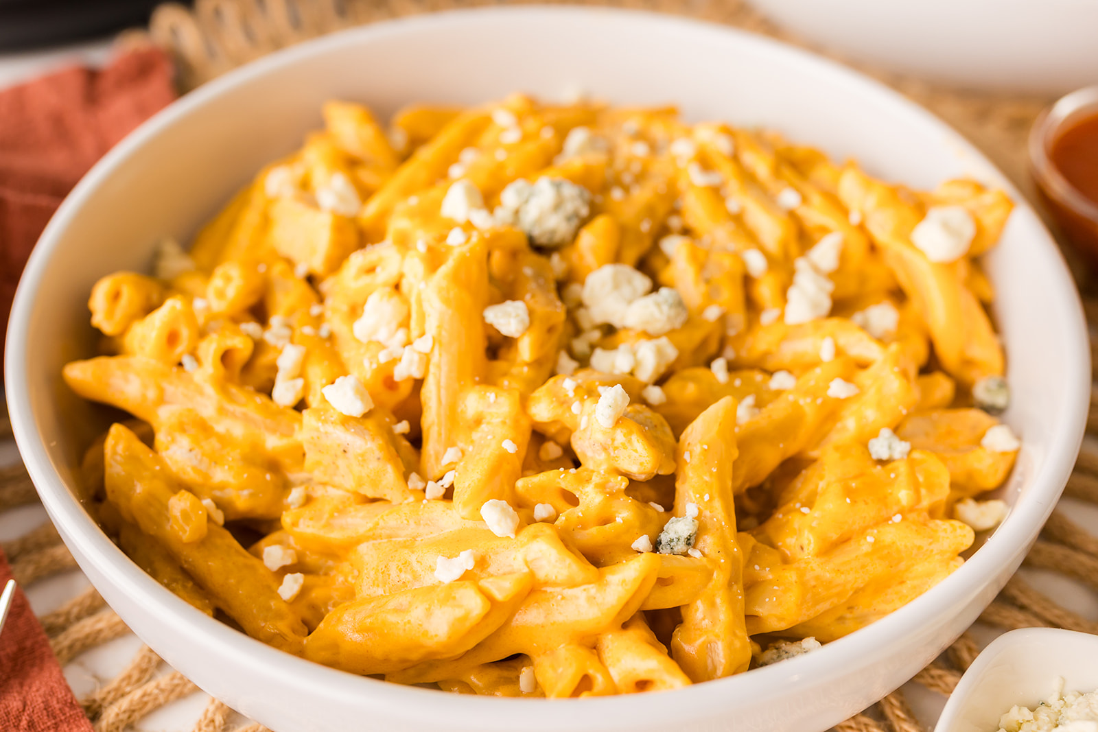 Instant Pot chicken pasta: Instant Pot Buffalo Chicken Pasta
